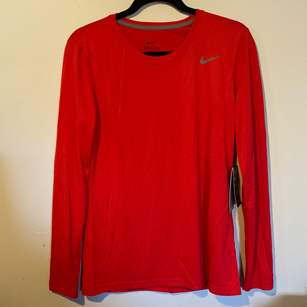 Medium Nike Dri-fit long sleeve